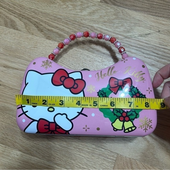 Hello Kitty Christmas Tin Purse Strap Beads NEW Gift Storage Pink Metal - Picture 5 of 6